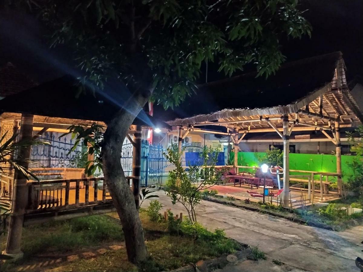 Robiu Homestay Banyuwangi  Exterior photo